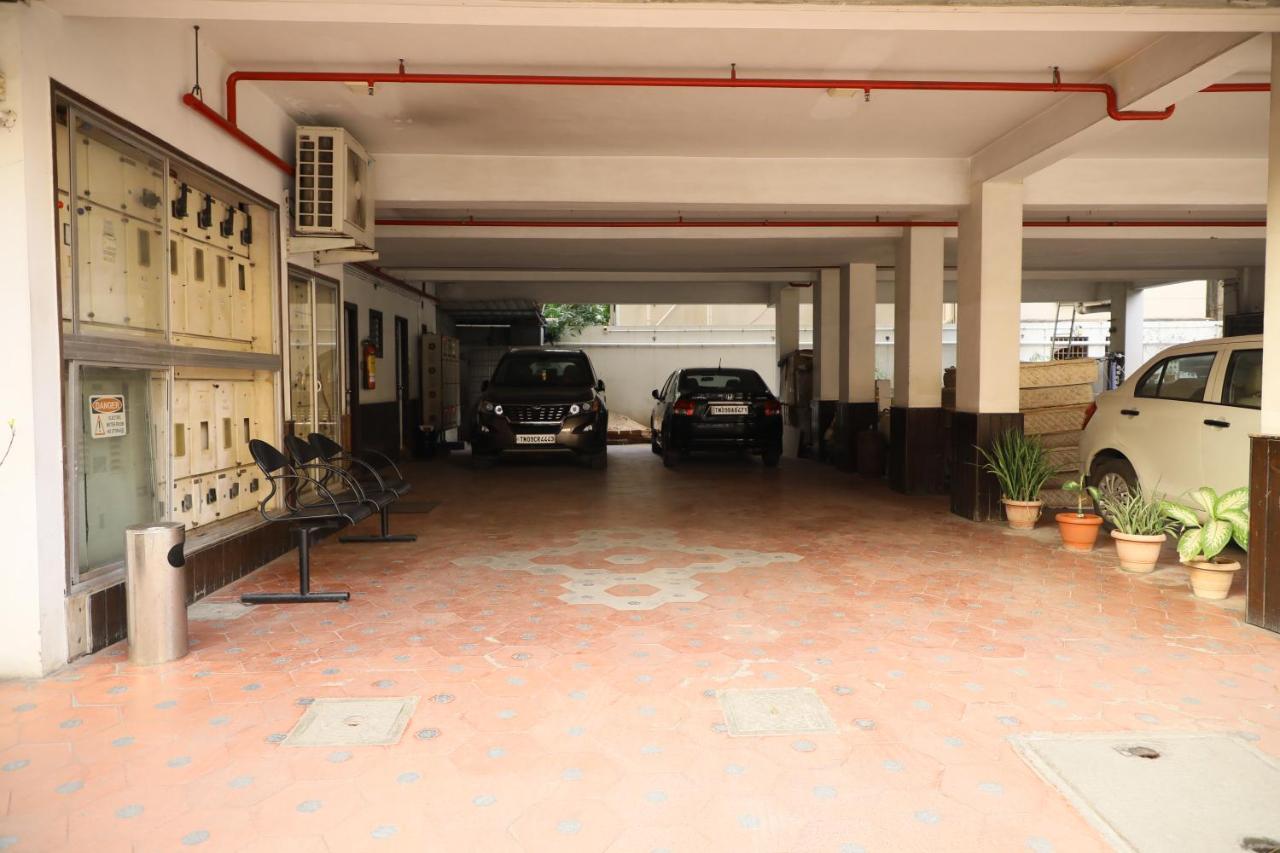 Taz Kamar Family Hotel Chennai Esterno foto