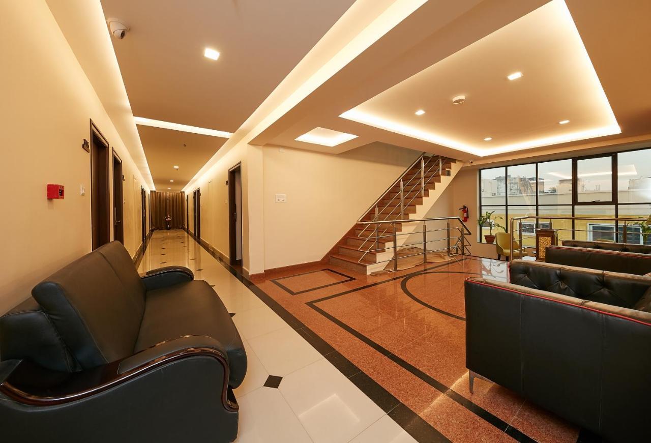 Taz Kamar Family Hotel Chennai Esterno foto