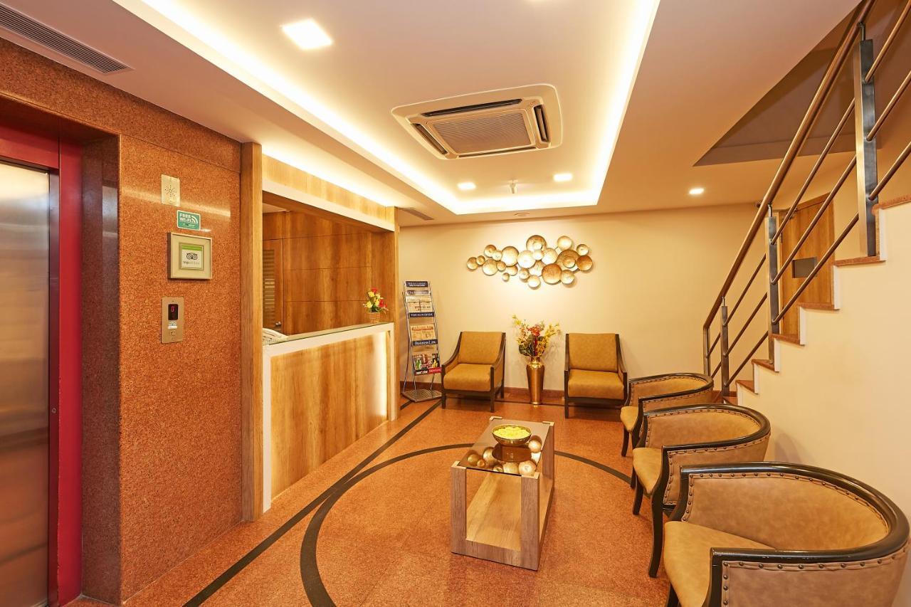 Taz Kamar Family Hotel Chennai Esterno foto